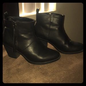 Black, chunky heeled boots from Forever 21.